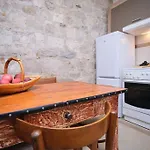 Galeriana Palace By Litto Apartment
