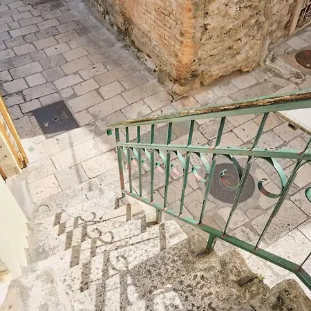 アパート Galeriana Palace By Litto *