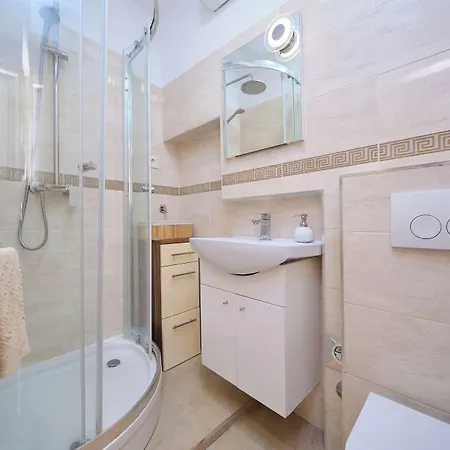 Galeriana Palace By Litto Apartman