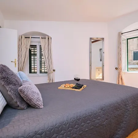 Galeriana Palace By Litto